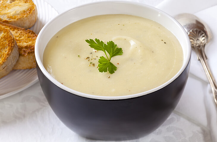 מרק כרובית עם ארטישוק ירושלמי