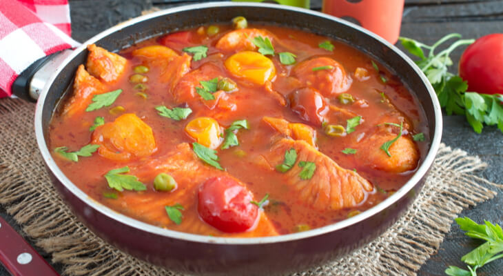 דג נסיכת הנילוס ברוטב עגבניות 