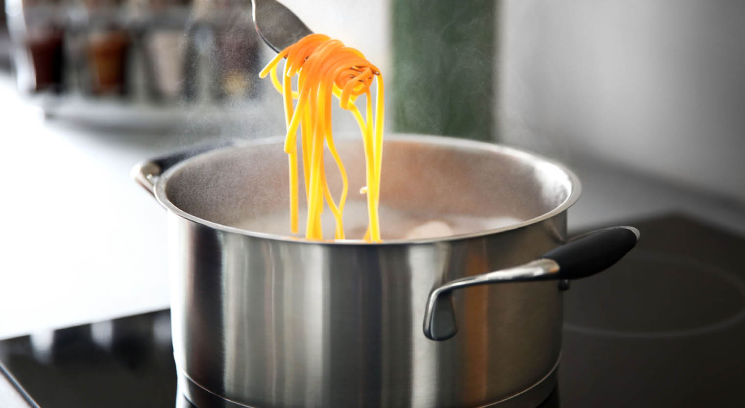 מבשלים פסטה? אל תוסיפו שמן למים!