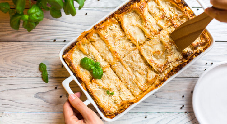 לזניה של מצות עם גבינות וירקות